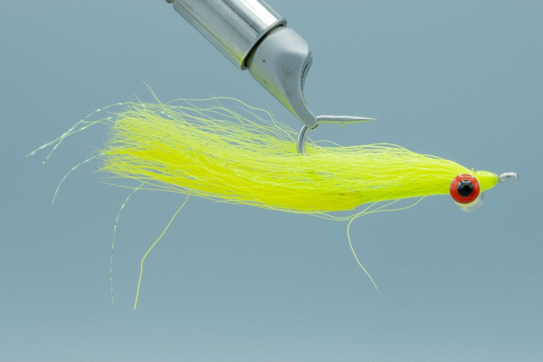 cristo meadow fishing lure Clousers Foxee Red Minnow Feather Craft Fly Imitate the bait fish action when fleeing from a predator Clouser Minnow-#2/0- Chart/Yel Madison