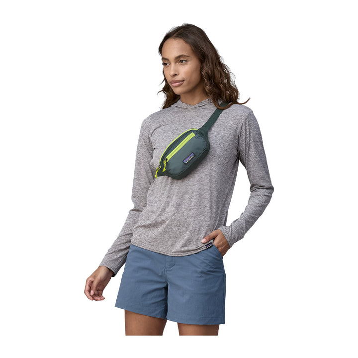 Patagonia Ultralight Black Hole Mini Hip Pack Nouveau Green - Madison River Fishing Company