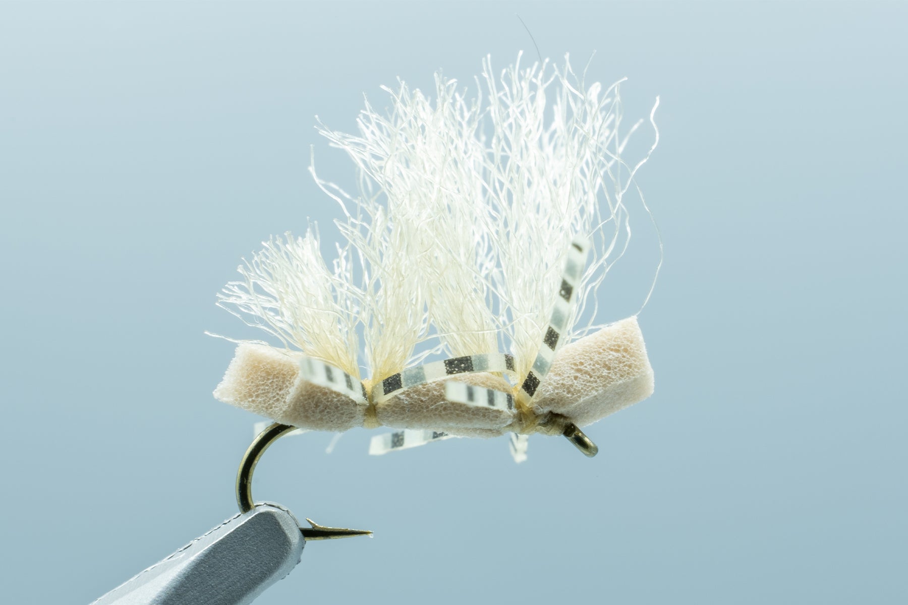 Mouche De Pêche Irrésistible Caddis Tan #16 – Rainy's – Pour Truite – Livraison Gratuite