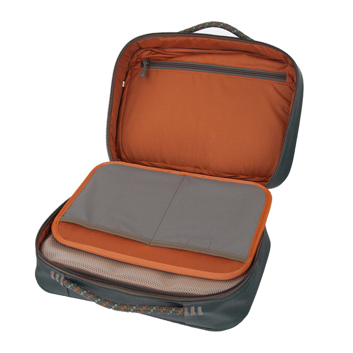 Fishpond Backwater Fly Tying Kit Stock