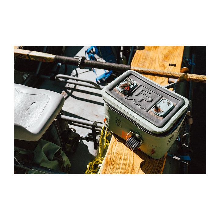 Fishpond Tacky Grande Fly Dock MagPad