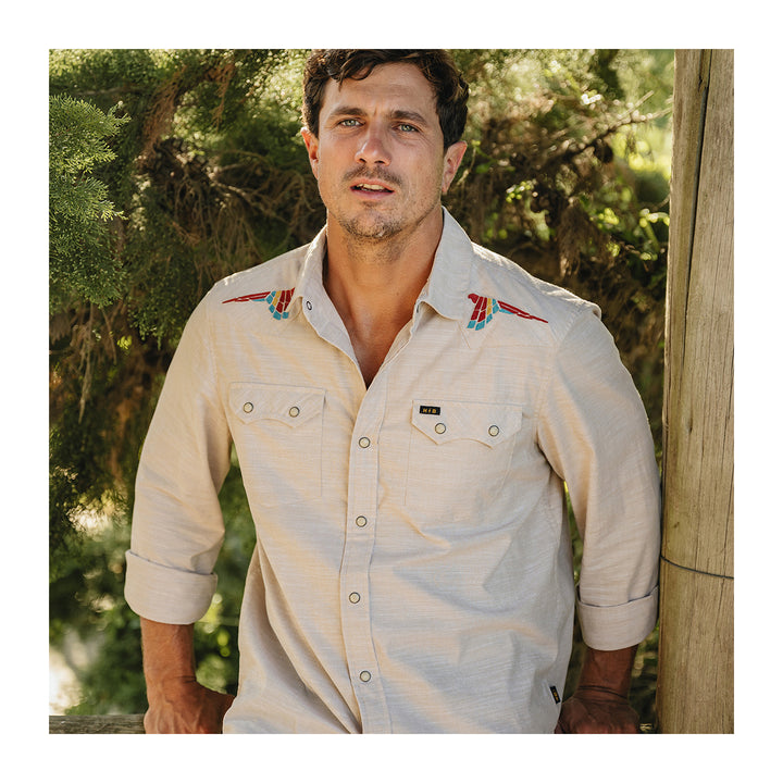 Howler Bros Crosscut Deluxe LS Shirt Parrot Patrol: Dune Chambray