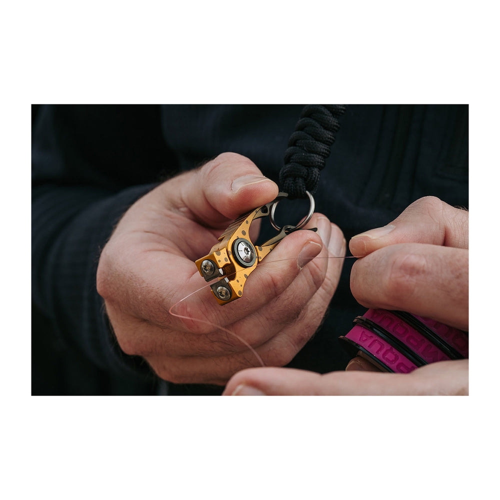 Umpqua RiverRun Artist Edition Nippers & Lanyard Combo Brown Trout